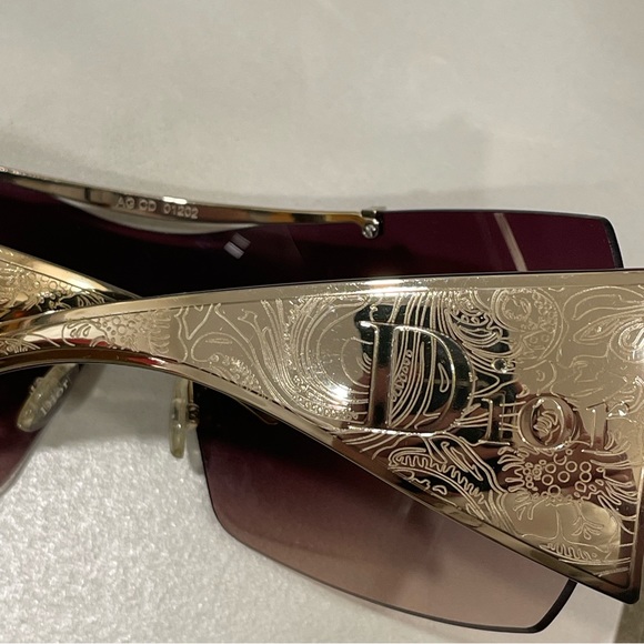 Christian Dior Western Shield Sunglasses - Picture 8 of 8